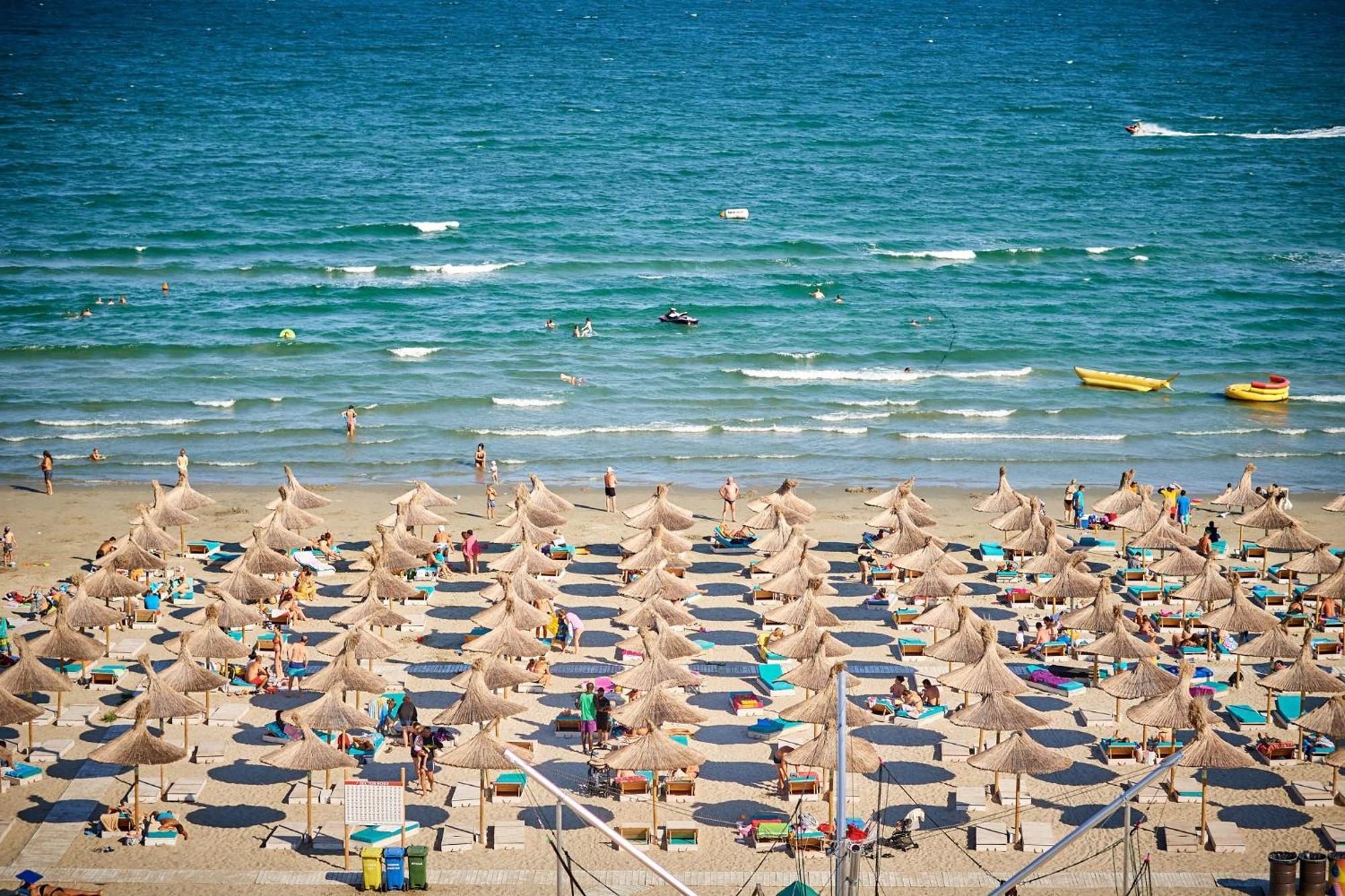 Rusty Sands Apt Spa N Pools Beach Resort นาโวดาริ ภายนอก รูปภาพ